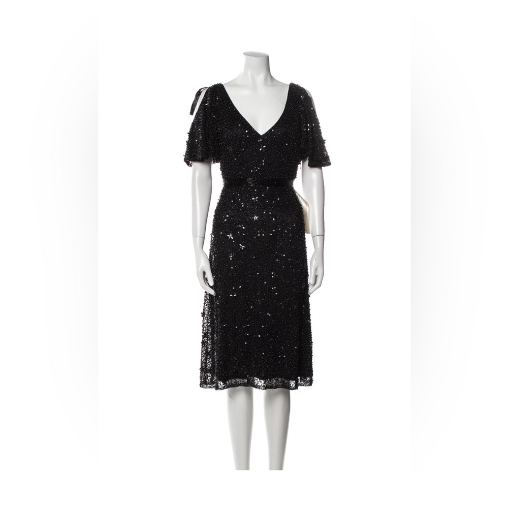 Mac Duggal V- Neck Midi length dress
